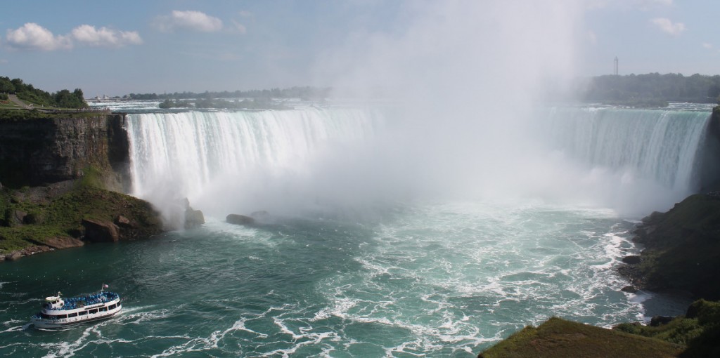 8 Natural Wonders That Will Convince You To Travel To Canada This   Niagara 